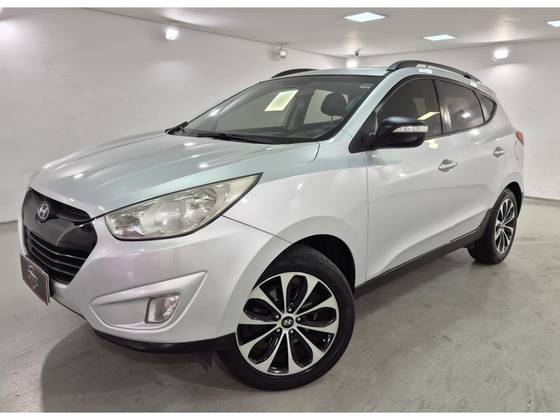 HYUNDAI IX35 2.0 MPI 4X2 16V FLEX 4P MANUAL HYUNDAI IX35 2.0 MPI 4X2 16V FLEX 4P MANUAL